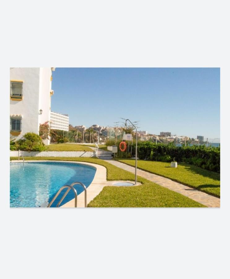 Espectacular Apartamento En Primera Linea De Playa เบนัลมาเดนา ภายนอก รูปภาพ